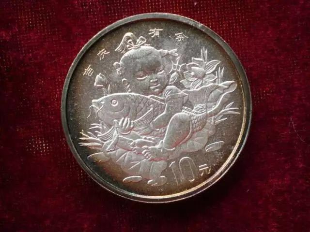 同樣的紀(jì)念幣，為什么人家的值幾百幾千，你的卻賣(mài)不出去！